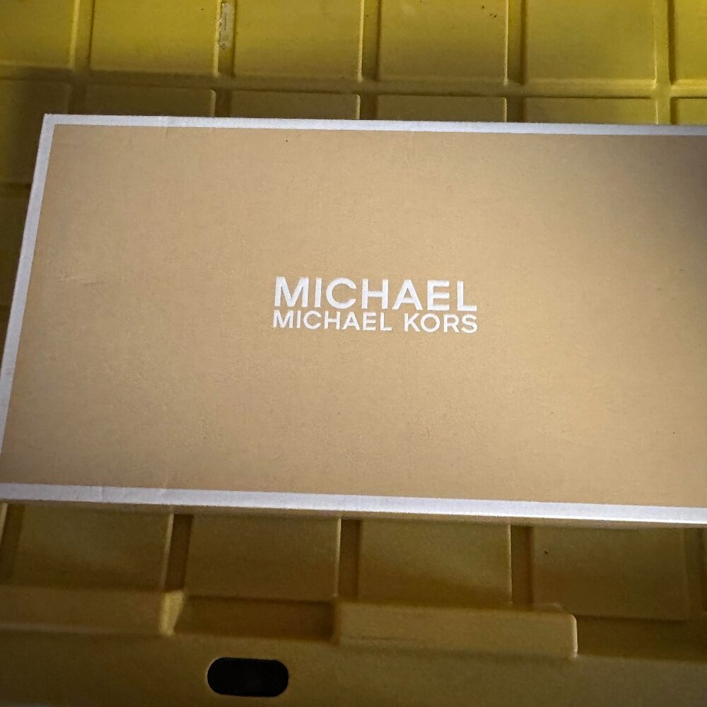 Michael Kors Nathalie Pump Heel Womens Size 8.5 M Nude Tan Patent Pointed